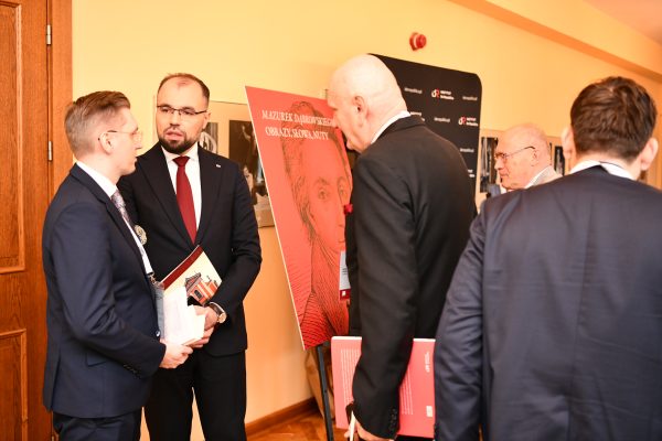 Zdjęcie 6 z 6: Prezentacja Instytutu De Republica podczas kongresu „Polska Wielki Projekt” w Grudziądzu