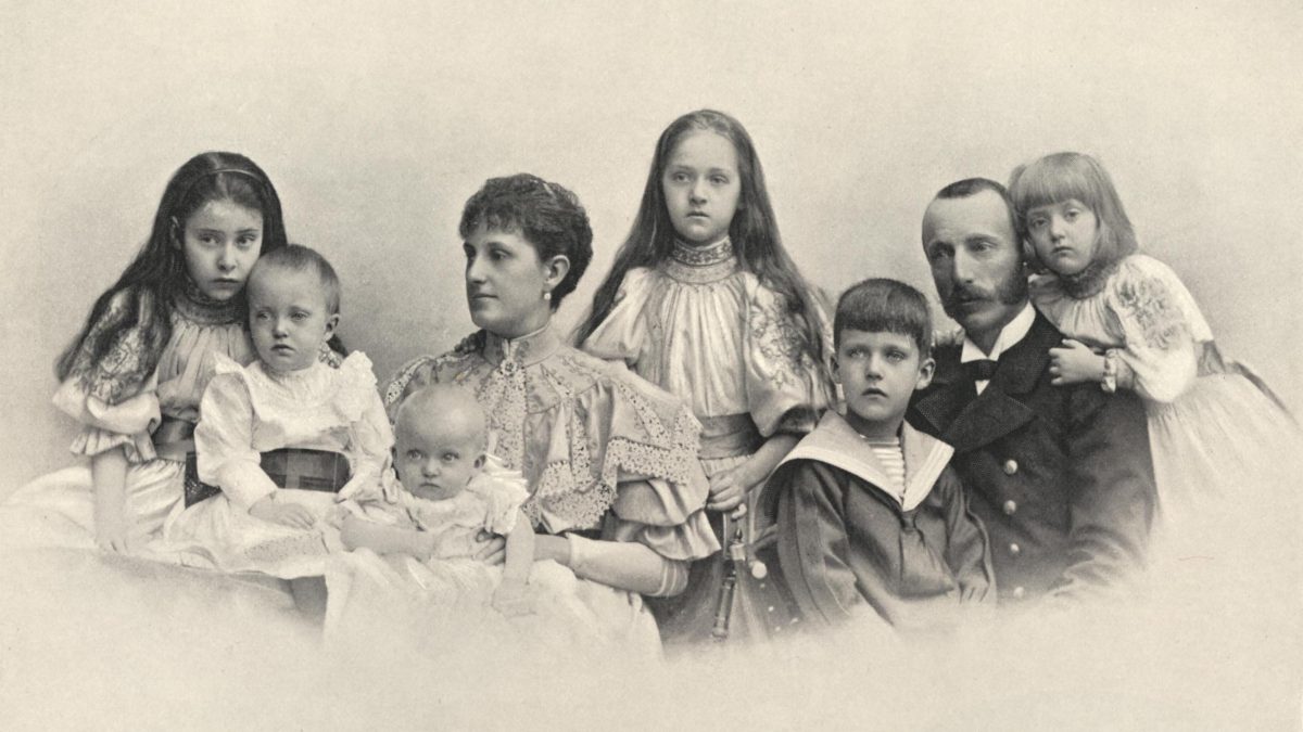 Karol Stefan Habsburg z żoną i dziećmi, 1896. Źródło: Wikimedia Commons