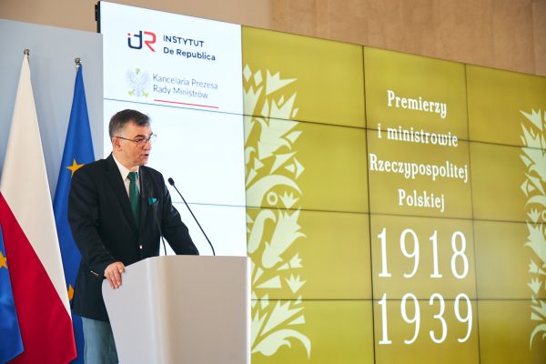 Zdjęcie 4 z 9: Prof. Andrzej Przyłębski: Dokumentowanie, promowanie i twórcze rozwijanie naszego dziedzictwa kulturowego i naukowego, którego jesteśmy spadkobiercami, jest naszym patriotycznym obowiązkiem